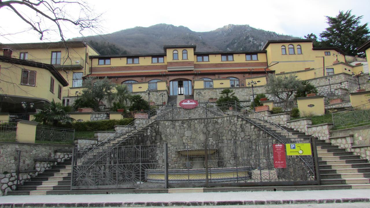 Hotel Al Palazzetto Set Fair Summonte Екстериор снимка